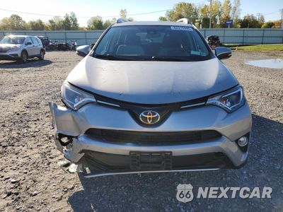 Piąte zdjęcie samochodu w środku: 2017 TOYOTA RAV4 XLE VIN:2T3RFREV4HW649046 - miniatura