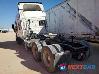 Trzecie zdjęcie samochodu z tyłu: 2022 FREIGHTLINER CASCADIA 126 SEMI TRUCK VIN:3AKJHHDRXNSNF3192 - miniatura