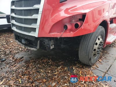 Zdjęcie 9 z 10 samochodu: 2020 FREIGHTLINER CASCADIA 126 SEMI TRUCK VIN:3AKJHHDR0LSKZ7498 - miniatura