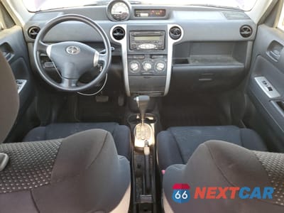 Zdjęcie 8 z 15 samochodu: 2006 TOYOTA SCION XB VIN:JTLKT324264035131 - miniatura