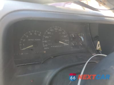 Zdjęcie 9 z 13 samochodu: 1997 CHEVROLET GMT-400 K1500 VIN:2GCEK19R8V1258205 - miniatura