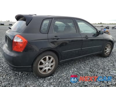 Trzecie zdjęcie samochodu z tyłu: 2006 KIA SPECTRA5 VIN:KNAFE162265233378 - miniatura