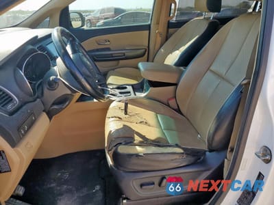 Zdjęcie 7 z 14 samochodu: 2019 KIA SEDONA LX VIN:KNDMB5C13K6553089 - miniatura