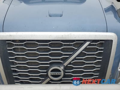 Zdjęcie 7 z 10 samochodu: 2022 VOLVO VN VNL VIN:4V4NC9EH2NN601764 - miniatura