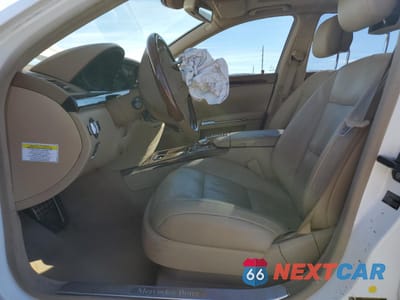 Zdjęcie 7 z 12 samochodu: 2010 MERCEDES-BENZ S 400 VIN:WDDNG9FB2AA302194 - miniatura