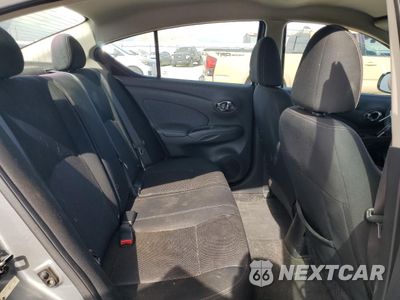 Zdjęcie 10 z 12 samochodu: 2014 NISSAN VERSA S VIN:3N1CN7AP3EL873130 - miniatura
