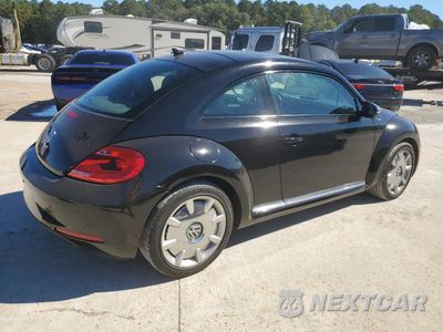 Trzecie zdjęcie samochodu z tyłu: 2013 VOLKSWAGEN BEETLE VIN:3VWJP7AT6DM678561 - miniatura