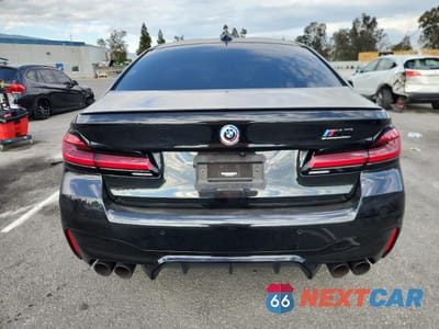 Zdjęcie 6 z 13 samochodu: 2023 BMW M5 VIN:WBS83CH08PCL28431 - miniatura