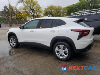 Drugie zdjęcie samochodu z przodu: 2025 CHEVROLET TRAX LS VIN:KL77LFEP8SC199571 - miniatura