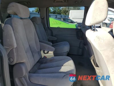 Zdjęcie 11 z 16 samochodu: 2006 KIA SEDONA EX VIN:KNDMB233066065546 - miniatura