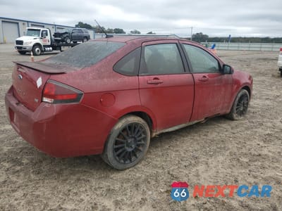 Trzecie zdjęcie samochodu z tyłu: 2001 FORD FOCUS SES VIN:1FAHP3GNXAW226049 - miniatura