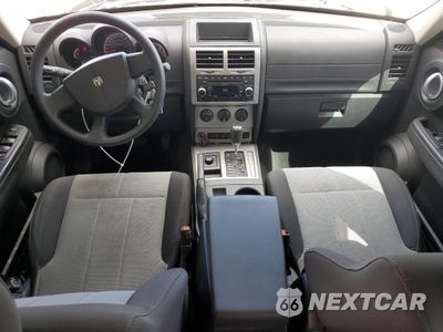 Zdjęcie 8 z 16 samochodu: 2008 DODGE NITRO SXT VIN:1D8GU28K48W129101 - miniatura