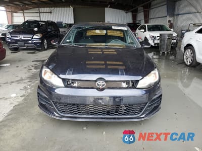 Piąte zdjęcie samochodu w środku: 2018 VOLKSWAGEN GTI S/SE VIN:3VW447AU3JM261344 - miniatura