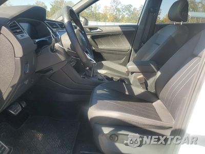 Zdjęcie 7 z 14 samochodu: 2024 VOLKSWAGEN TIGUAN SE R-LINE BLACK VIN:3VV8B7AX9RM180298 - miniatura