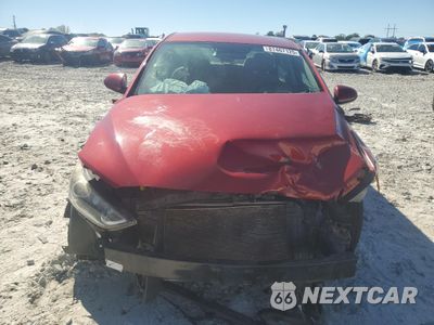 Piąte zdjęcie samochodu w środku: 2017 HYUNDAI ELANTRA SE VIN:5NPD74LF9HH120589 - miniatura