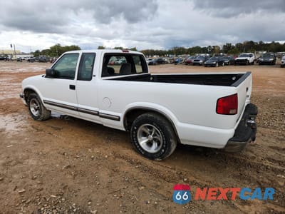 Drugie zdjęcie samochodu z przodu: 2000 CHEVROLET S TRUCK S10 VIN:1GCCS19W3Y8228513 - miniatura