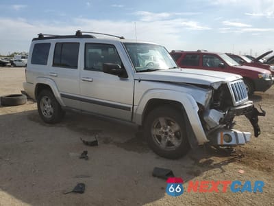 Czwarte zdjęcie samochodu z boku: 2007 JEEP COMMANDER VIN:1J8HG48P47C591541 - miniatura