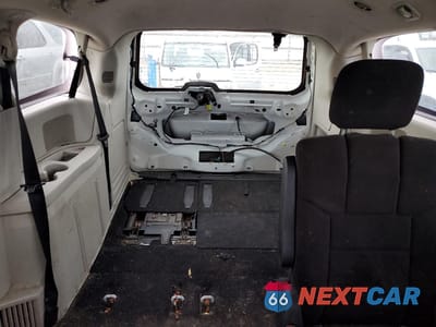 Zdjęcie 10 z 13 samochodu: 2012 DODGE GRAND CARAVAN SE VIN:2C4RDGBG0CR351712 - miniatura