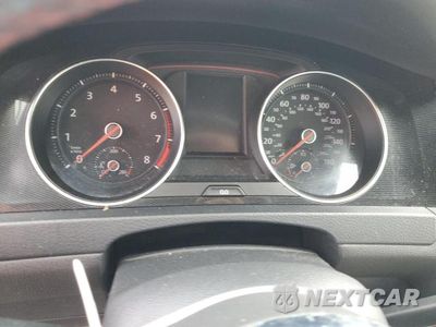 Zdjęcie 9 z 11 samochodu: 2015 VOLKSWAGEN GTI VIN:3VW4T7AUXFM003056 - miniatura