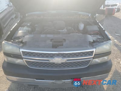 Zdjęcie 12 z 13 samochodu: 2005 CHEVROLET SILVERADO 3500 WORK VIN:1GCJK33235F864509 - miniatura