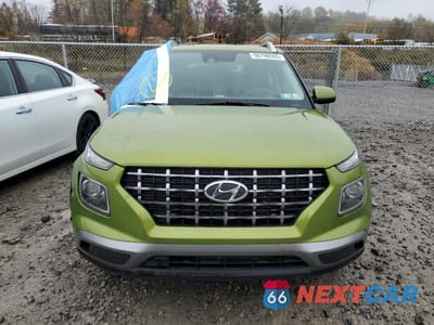 Piąte zdjęcie samochodu w środku: 2020 HYUNDAI VENUE SEL VIN:KMHRC8A34LU033520 - miniatura