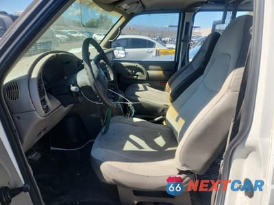 Zdjęcie 7 z 13 samochodu: 1998 CHEVROLET ASTRO VIN:1GCDM19W9WB202870 - miniatura