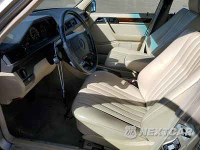 Zdjęcie 7 z 12 samochodu: 1990 MERCEDES-BENZ 300 E 2.6 VIN:WDBEA26D2LB221888 - miniatura