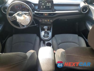 Zdjęcie 8 z 12 samochodu: 2021 KIA FORTE FE VIN:3KPF24AD3ME265912 - miniatura