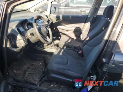 Zdjęcie 7 z 12 samochodu: 2011 HONDA FIT SPORT VIN:JHMGE8G53BS011726 - miniatura