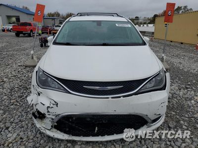Piąte zdjęcie samochodu w środku: 2019 CHRYSLER PACIFICA TOURING L VIN:2C4RC1BG5KR561639 - miniatura