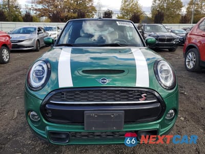 Piąte zdjęcie samochodu w środku: 2021 MINI COOPER S VIN:WMWWJ5C00M3N14853 - miniatura