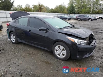 Czwarte zdjęcie samochodu z boku: 2017 KIA FORTE LX VIN:3KPFL4A75HE123994 - miniatura