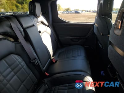 Zdjęcie 10 z 12 samochodu: 2026 RIVIAN R1T PREMIUM VIN:7FCTGAAP5TN042742 - miniatura