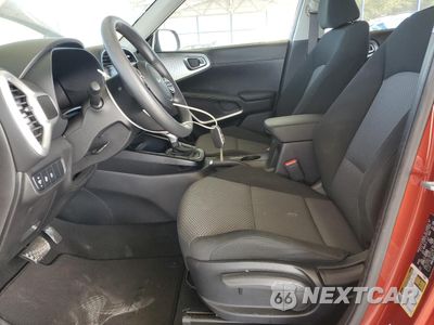 Zdjęcie 7 z 13 samochodu: 2024 KIA SOUL LX VIN:KNDJ23AU5R7898455 - miniatura