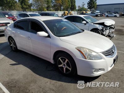 Czwarte zdjęcie samochodu z boku: 2010 NISSAN ALTIMA BASE VIN:1N4AL2APXAN467522 - miniatura