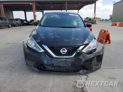 Piąte zdjęcie samochodu w środku: 2018 NISSAN SENTRA S VIN:3N1AB7AP6JL653037 - miniatura