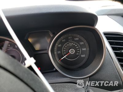 Zdjęcie 9 z 12 samochodu: 2015 HYUNDAI ELANTRA SE VIN:5NPDH4AE9FH642367 - miniatura