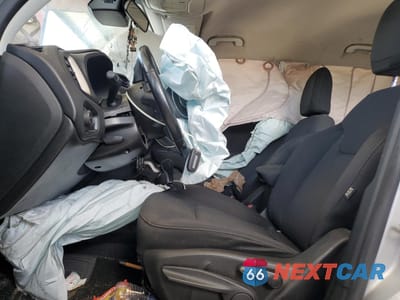 Zdjęcie 7 z 13 samochodu: 2017 JEEP RENEGADE LATITUDE VIN:ZACCJABB3HPG37775 - miniatura