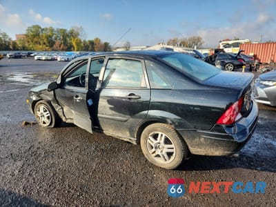 Drugie zdjęcie samochodu z przodu: 2003 FORD FOCUS SE COMFORT VIN:1FAFP34393W284490 - miniatura