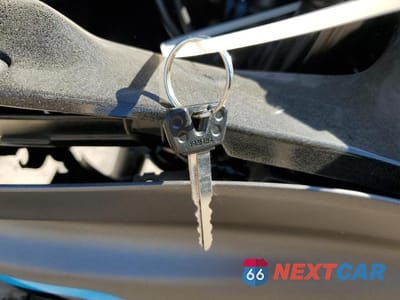 Zdjęcie 8 z 9 samochodu: 2024 YAMAHA YZFR7 VIN:JYARM38E2RA009606 - miniatura