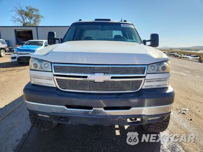 Piąte zdjęcie samochodu w środku: 2006 CHEVROLET SILVERADO K2500 HEAVY DUTY VIN:1GCHK23236F111167 - miniatura