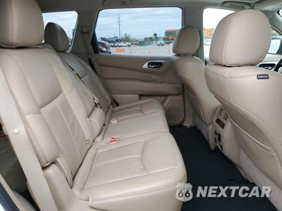 Zdjęcie 11 z 15 samochodu: 2017 NISSAN PATHFINDER S VIN:5N1DR2MM8HC908301 - miniatura