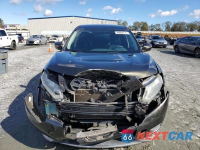 Piąte zdjęcie samochodu w środku: 2015 NISSAN ROGUE S VIN:5N1AT2MV9FC870491 - miniatura