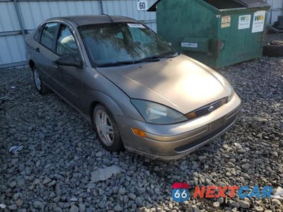 Czwarte zdjęcie samochodu z boku: 2004 FORD FOCUS SE COMFORT VIN:1FAFP34Z04W147086 - miniatura
