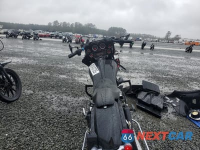 Czwarte zdjęcie samochodu z boku: 2012 HARLEY-DAVIDSON FLHX STREET GLIDE VIN:1HD1KBM10CB631755 - miniatura