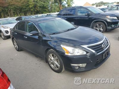 Czwarte zdjęcie samochodu z boku: 2015 NISSAN ALTIMA 2.5 VIN:1N4AL3AP1FC124056 - miniatura