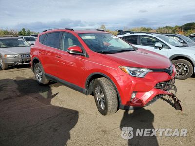 Czwarte zdjęcie samochodu z boku: 2017 TOYOTA RAV4 XLE VIN:JTMRFREV8HJ156906 - miniatura