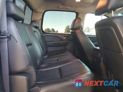 Zdjęcie 10 z 12 samochodu: 2011 CHEVROLET SILVERADO K3500 LTZ VIN:1GC4K1C85BF141438 - miniatura