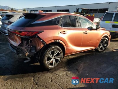 Trzecie zdjęcie samochodu z tyłu: 2023 LEXUS RX 350 BASE VIN:2T2BAMCA8PC032899 - miniatura