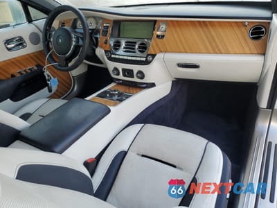 Zdjęcie 8 z 17 samochodu: 2017 ROLLS-ROYCE DAWN VIN:SCA666D55HU102746 - miniatura
